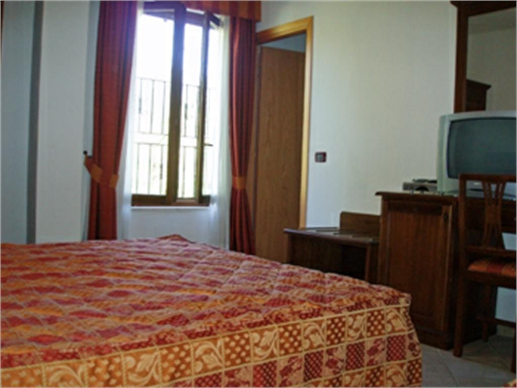 Hotel Bellagio Ovada Phòng bức ảnh